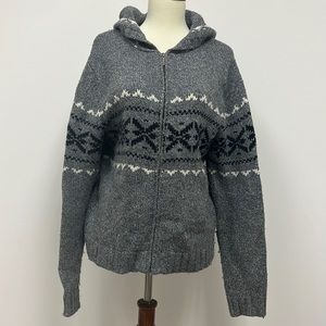 Women’s zip up sweater